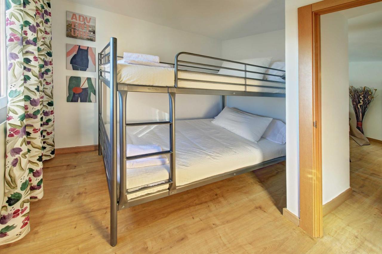 Apartament Pau Casals, 2 Min Walk From The Sea & Sea View Lloret de Mar Dış mekan fotoğraf